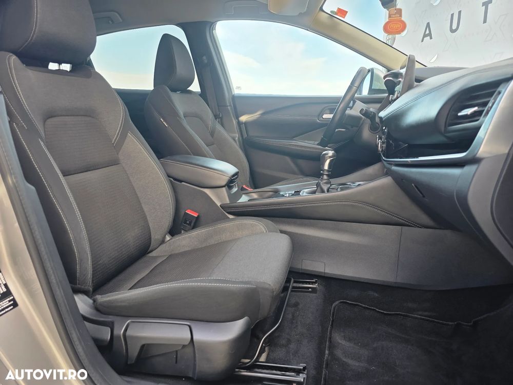 Nissan Qashqai 1.3 DIG-T N-CONNECTA - 11