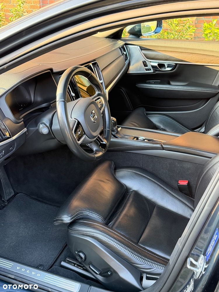 Volvo V90 Cross Country D5 AWD Geartronic - 21