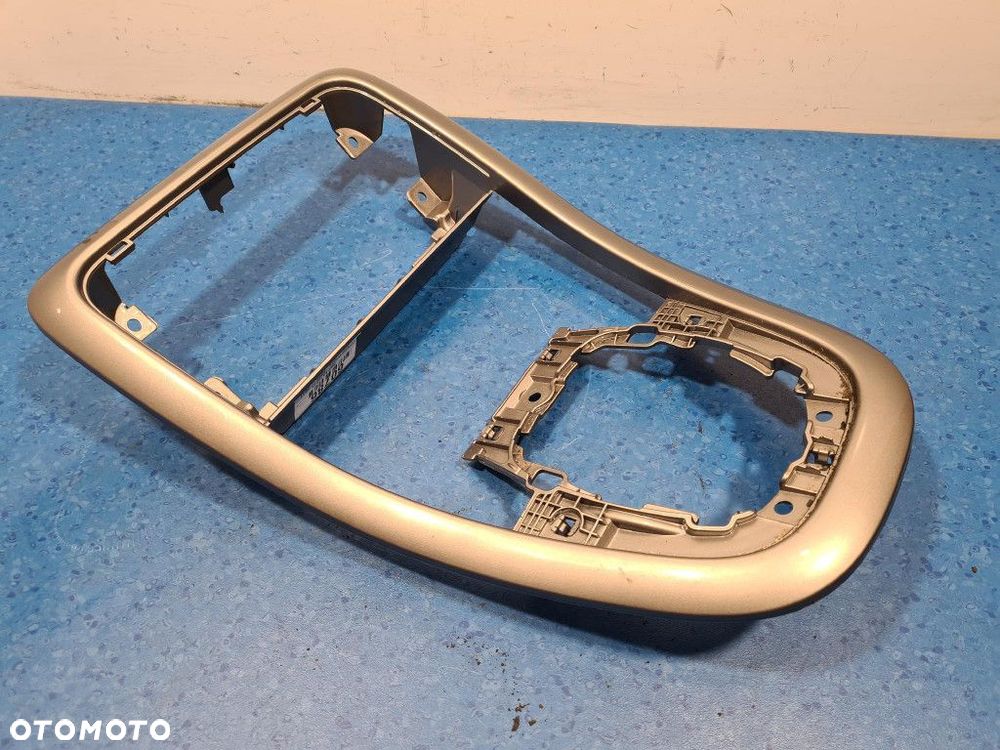 FIAT CROMA II RAMKA TUNEL 735373402 - 2