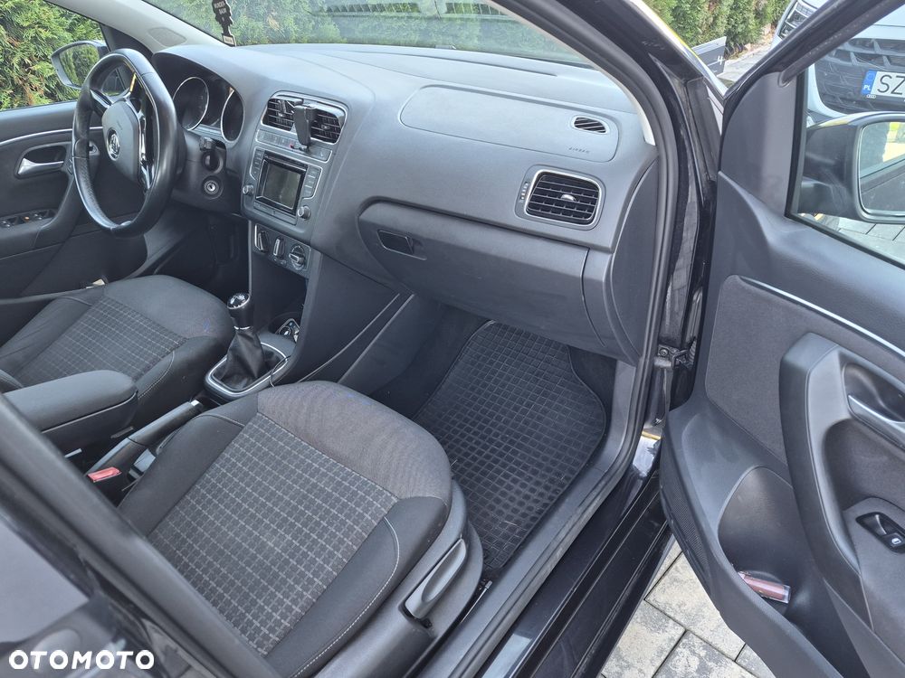 Volkswagen Polo 2015 photo 3