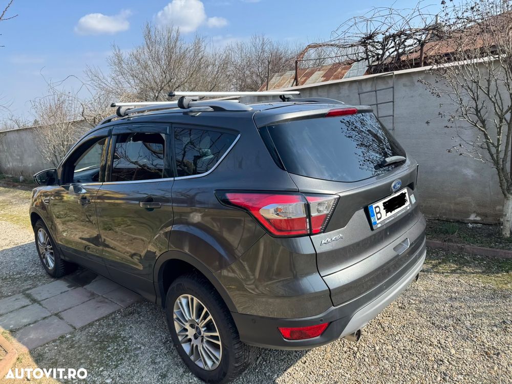 Ford Kuga 2.0 TDCi 4WD Powershift Vignale - 4