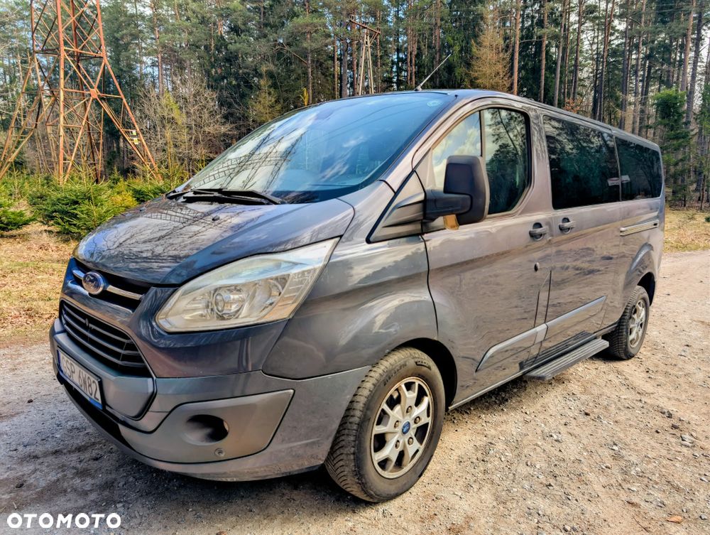 Ford Tourneo Custom - 23