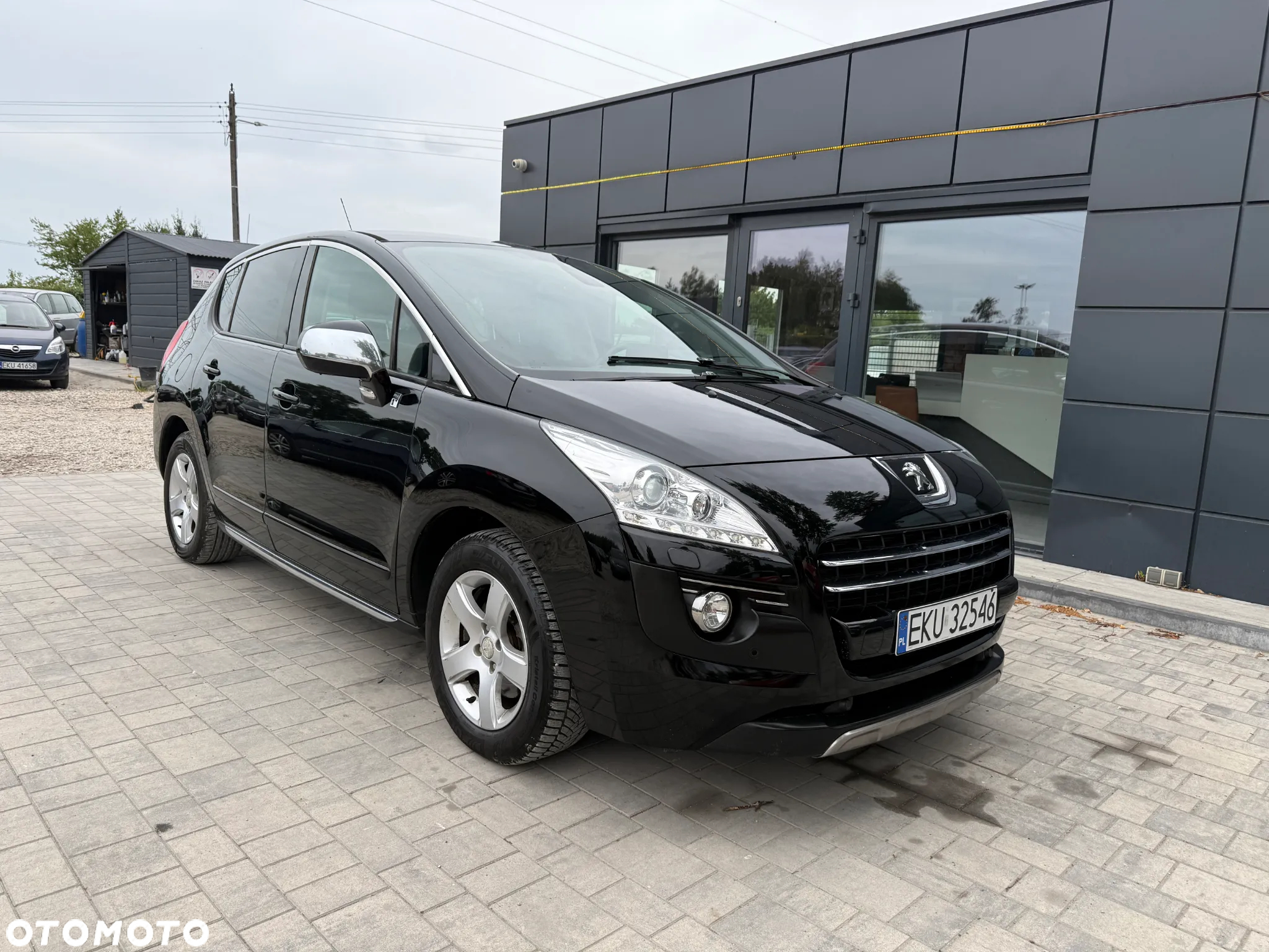 Peugeot 3008 Hybrid4 - 5