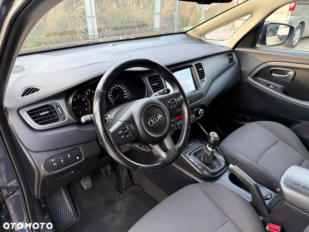 Kia Carens 1.6 GDI Dream-Team Edition - 15