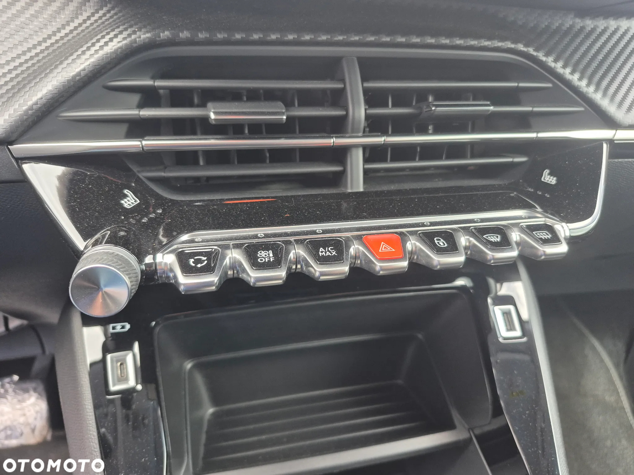 Peugeot 208 PureTech 100 EAT8 Allure - 15