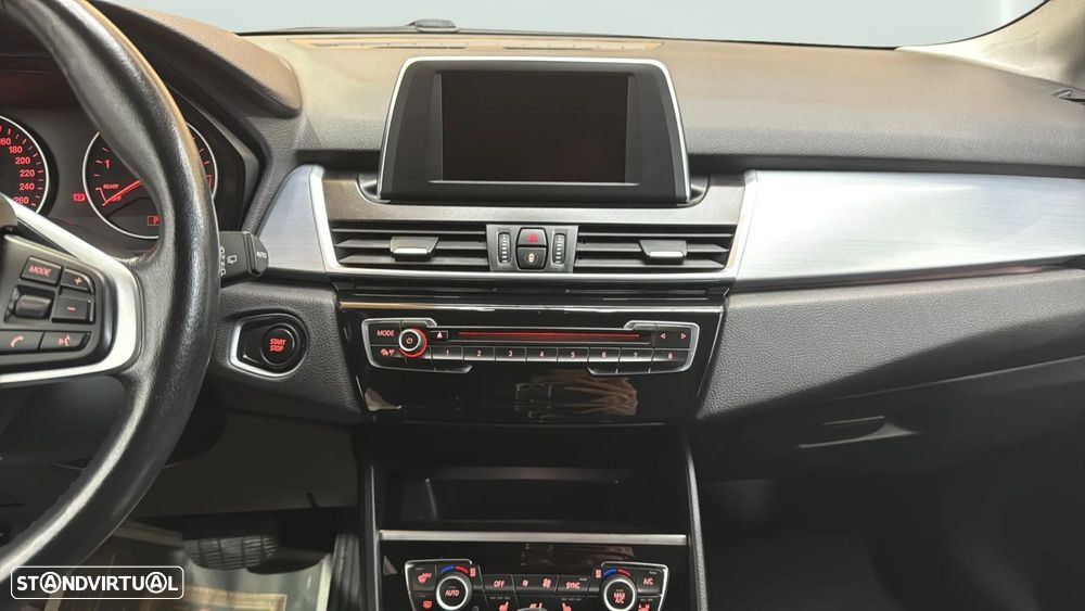 BMW 225xe Active Tourer Advantage - 9