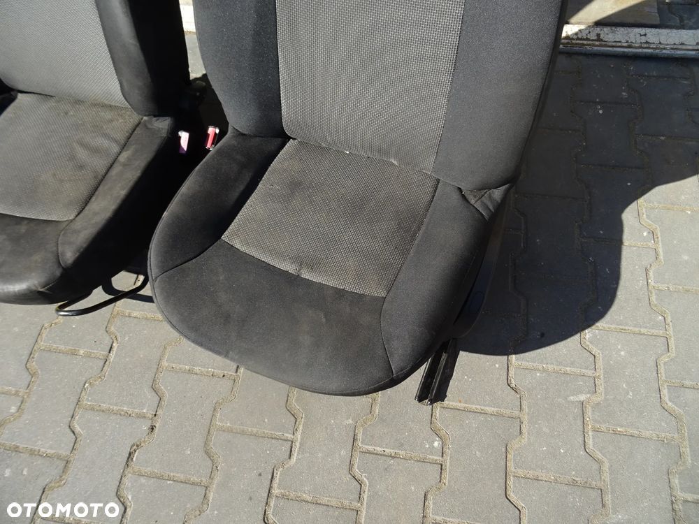 DACIA DOKKER FOTEL LEWY PRAWY KOMPLET CZESCI ROZNE PYTAC - 5