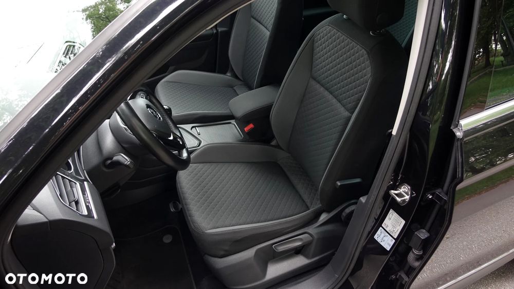 Volkswagen Tiguan - 7