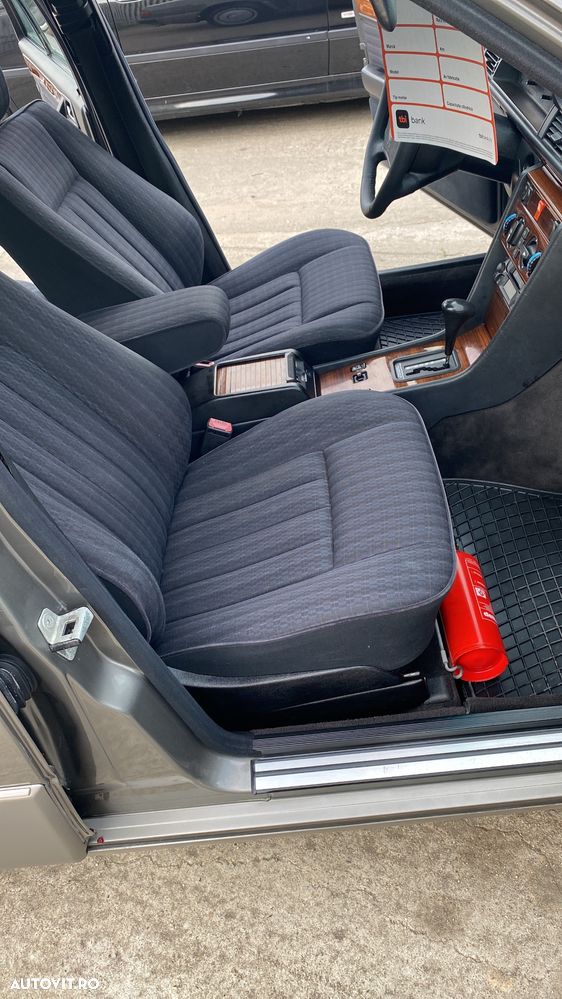 Mercedes-Benz W124 - 20