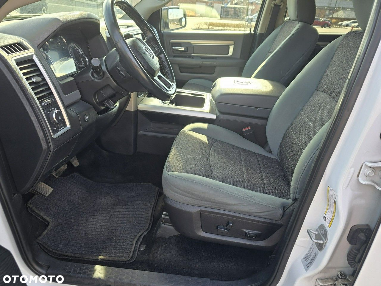 Dodge RAM 1500 5.7 4x4 - 6