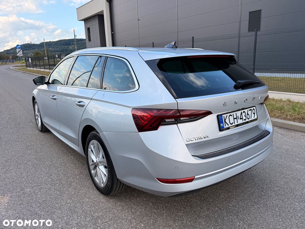 Skoda Octavia 2.0 TDI Ambition DSG - 6
