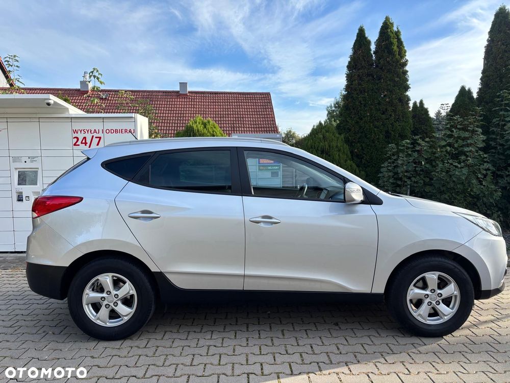 Hyundai ix35 1.7 CRDi 2WD UEFA EURO 2012 Edition - 12