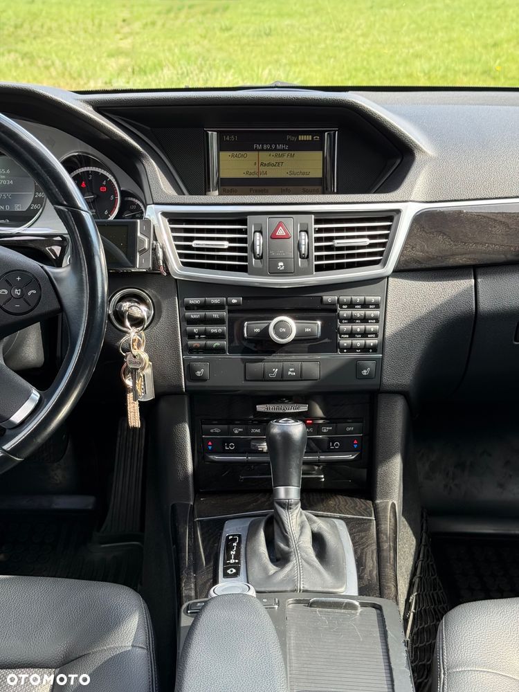 Mercedes-Benz Klasa E 200 CDI DPF BlueEFFICIENCY Automatik Avantgarde - 28