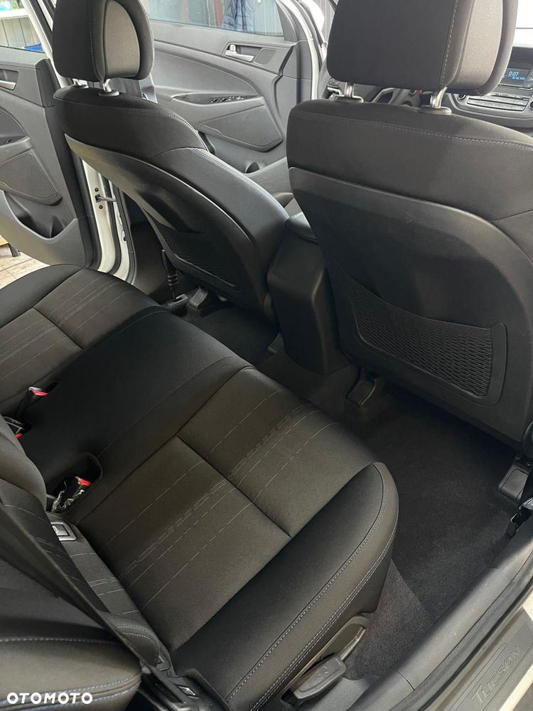 Hyundai Tucson blue 1.6 GDi 2WD Navi - 27