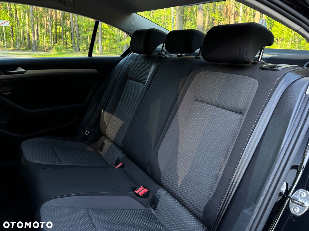 Volkswagen Passat 1.5 TSI EVO Essence - 14