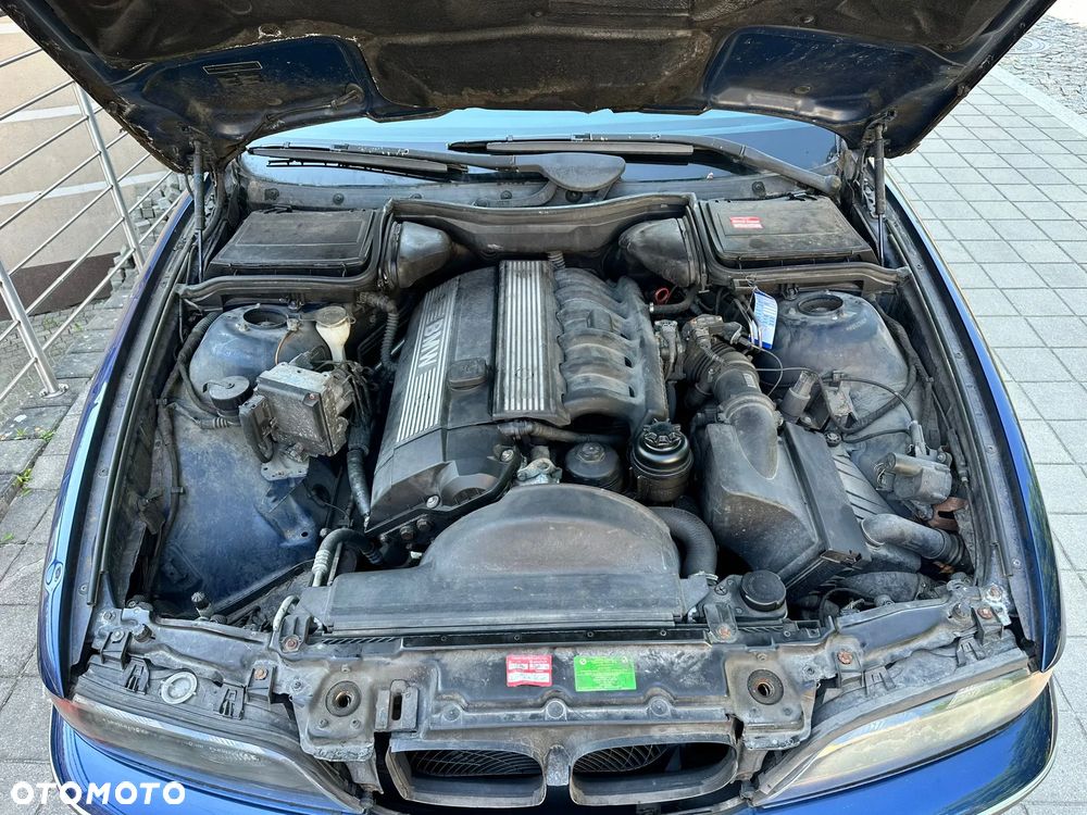 BMW Seria 5 - 32