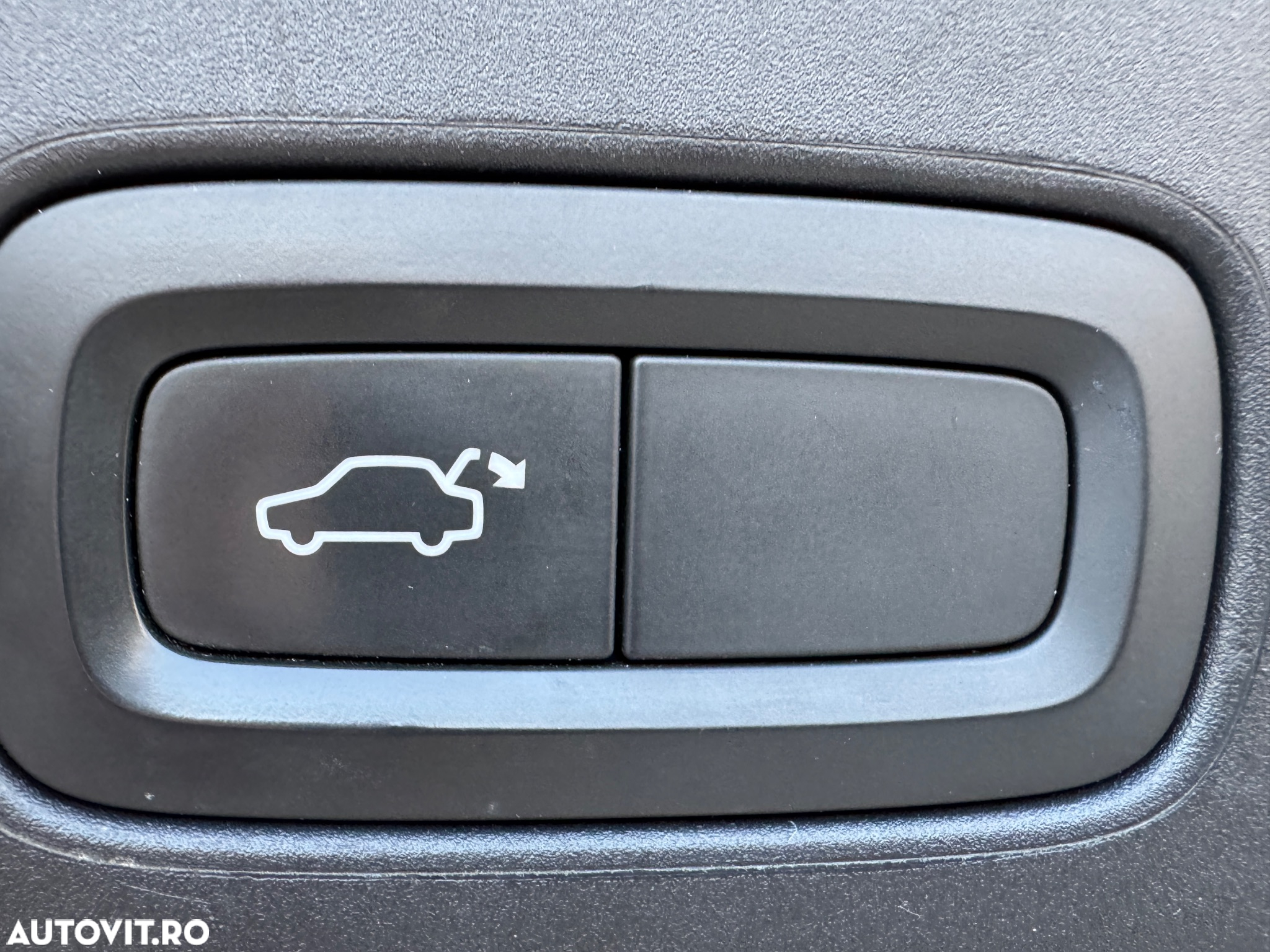 Volvo V90 D3 Geartronic R Design - 17