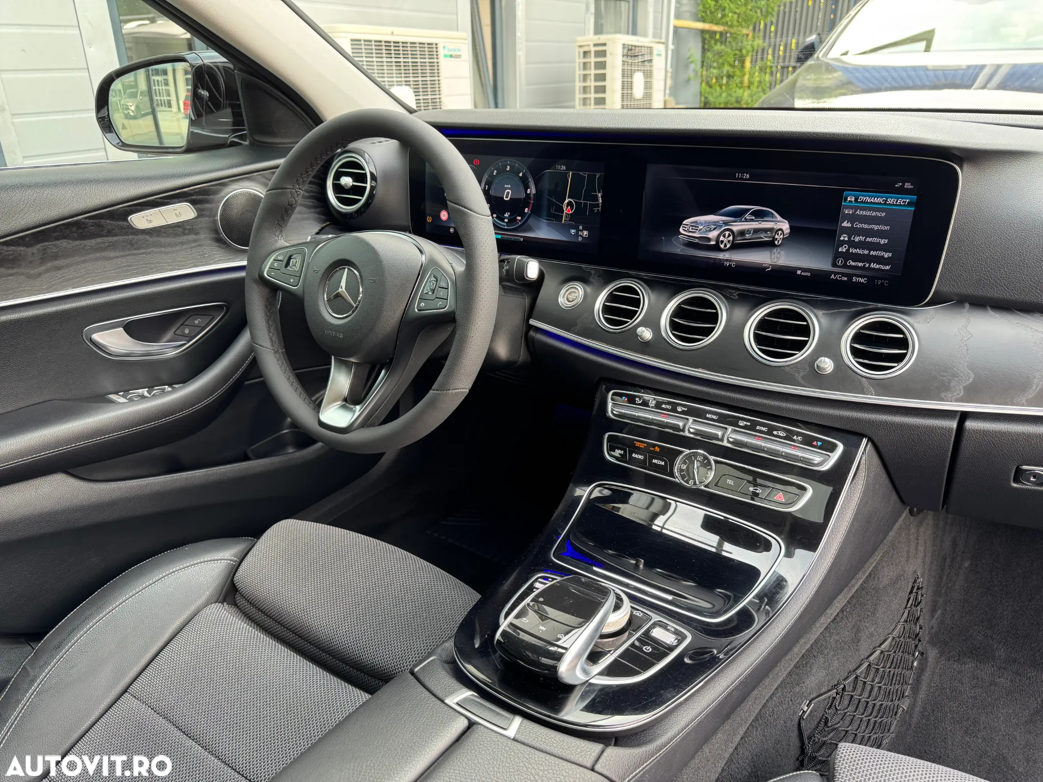 Mercedes-Benz E 350 D 4Matic 9G-TRONIC Avantgarde - 10