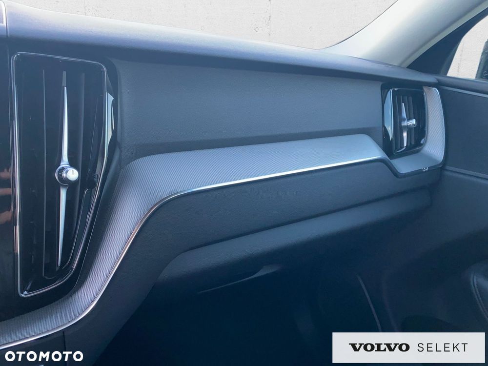 Volvo XC 60 - 22