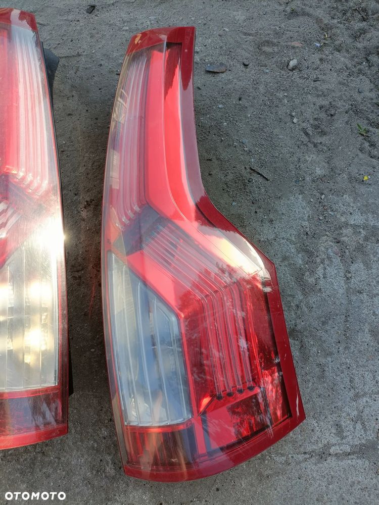 C4 Grand PICASSO I lampa tył kompletna - 3