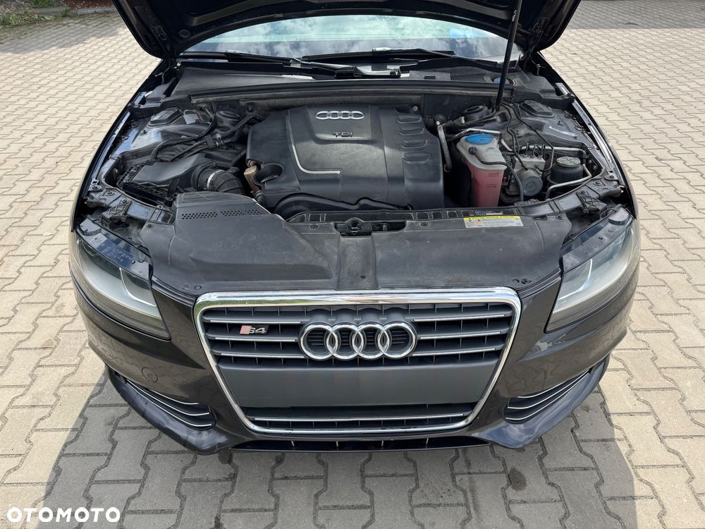Audi A4 Limousine 2.0 TDI DPF S line Sportpaket - 19