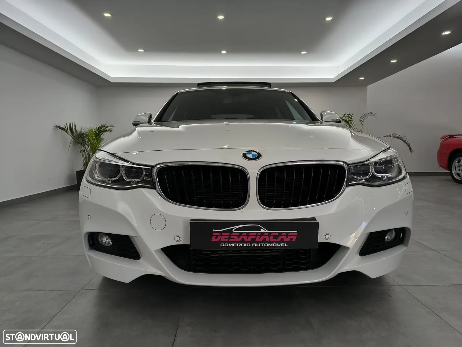 BMW 320 Gran Turismo d xDrive Auto Pack M - 11