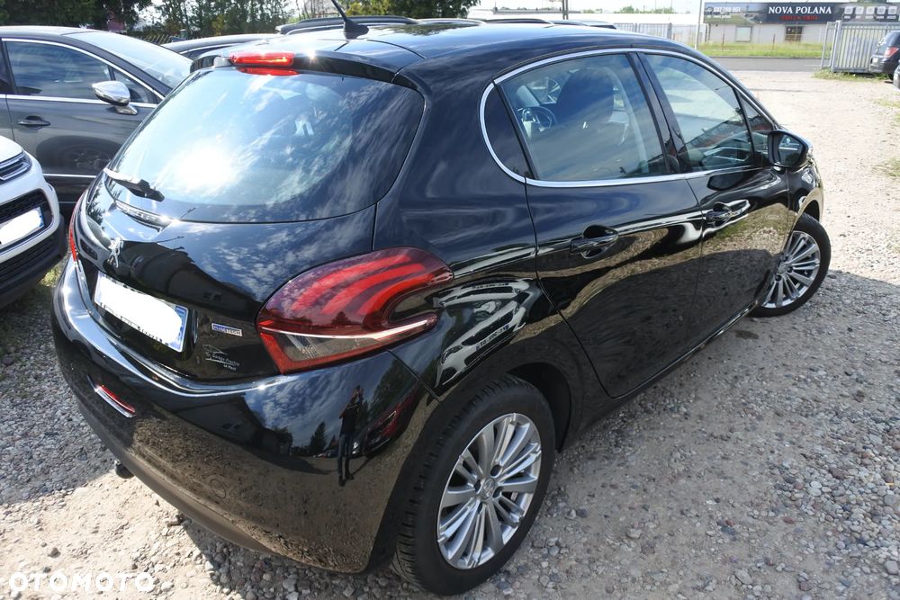 Peugeot 208 1.2 PureTech Allure S&S - 4