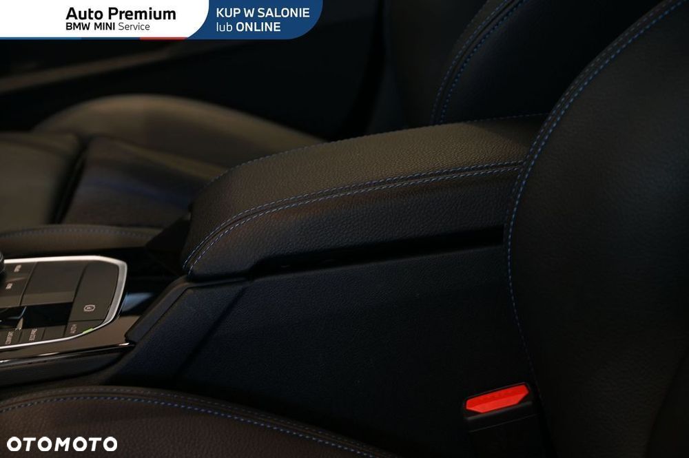 BMW Seria 2 218i sport - 9