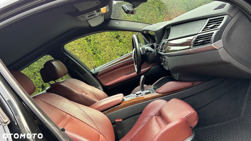 BMW X6 - 28