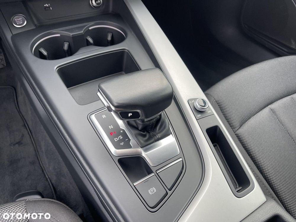 Audi A4 Limousine - 17