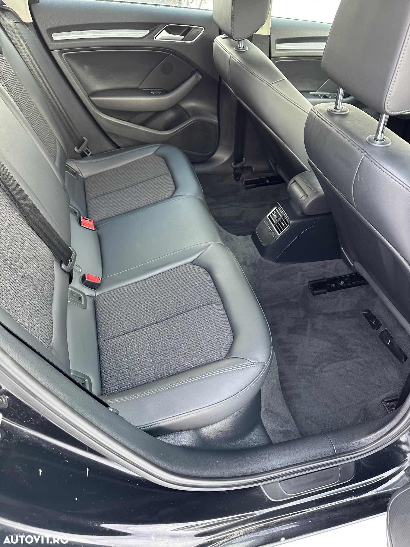 Audi A3 1.4 TFSI cylinder on demand Sportback Ambiente - 17