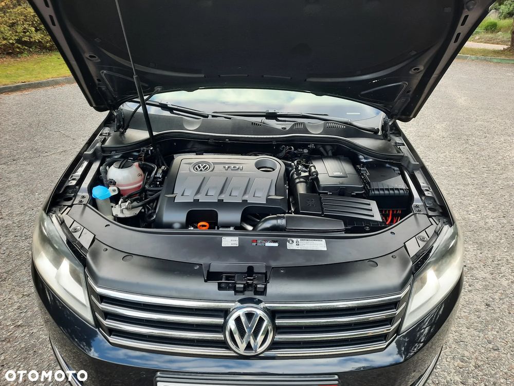Volkswagen Passat 2.0 TDI Highline DSG - 38