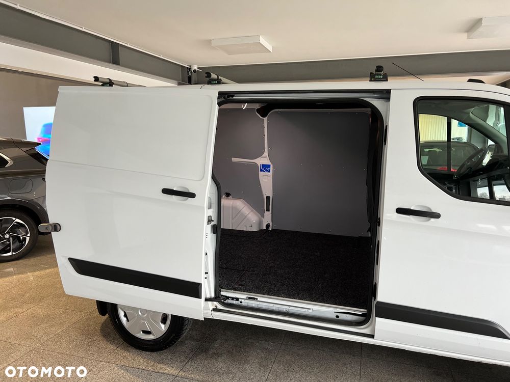 Ford Transit Custom - 19