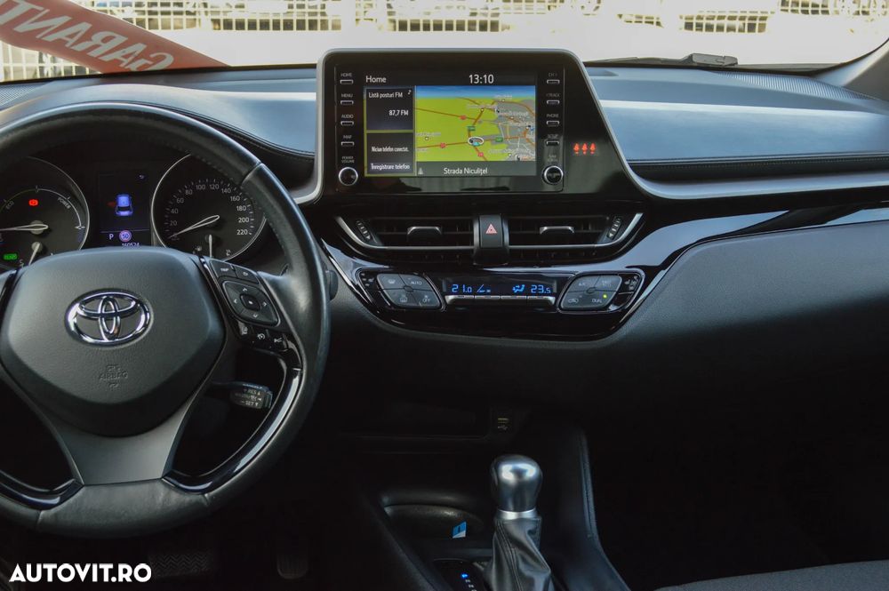 Toyota C-HR Hybrid Business-Edition - 23