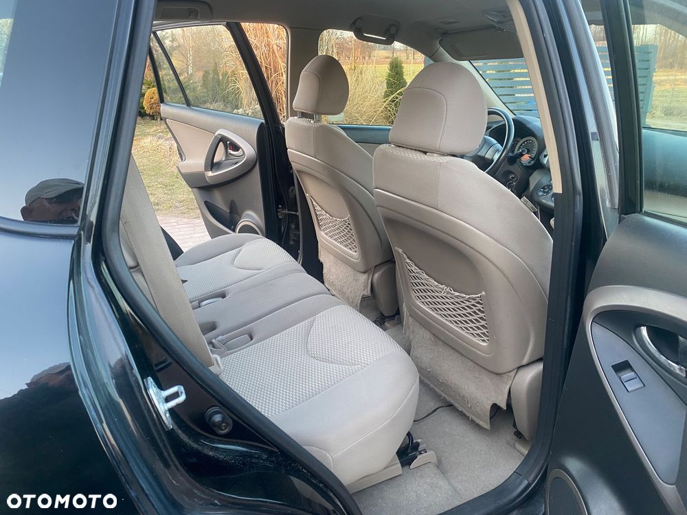 Toyota RAV4 2.2 D-4D Luna - 13