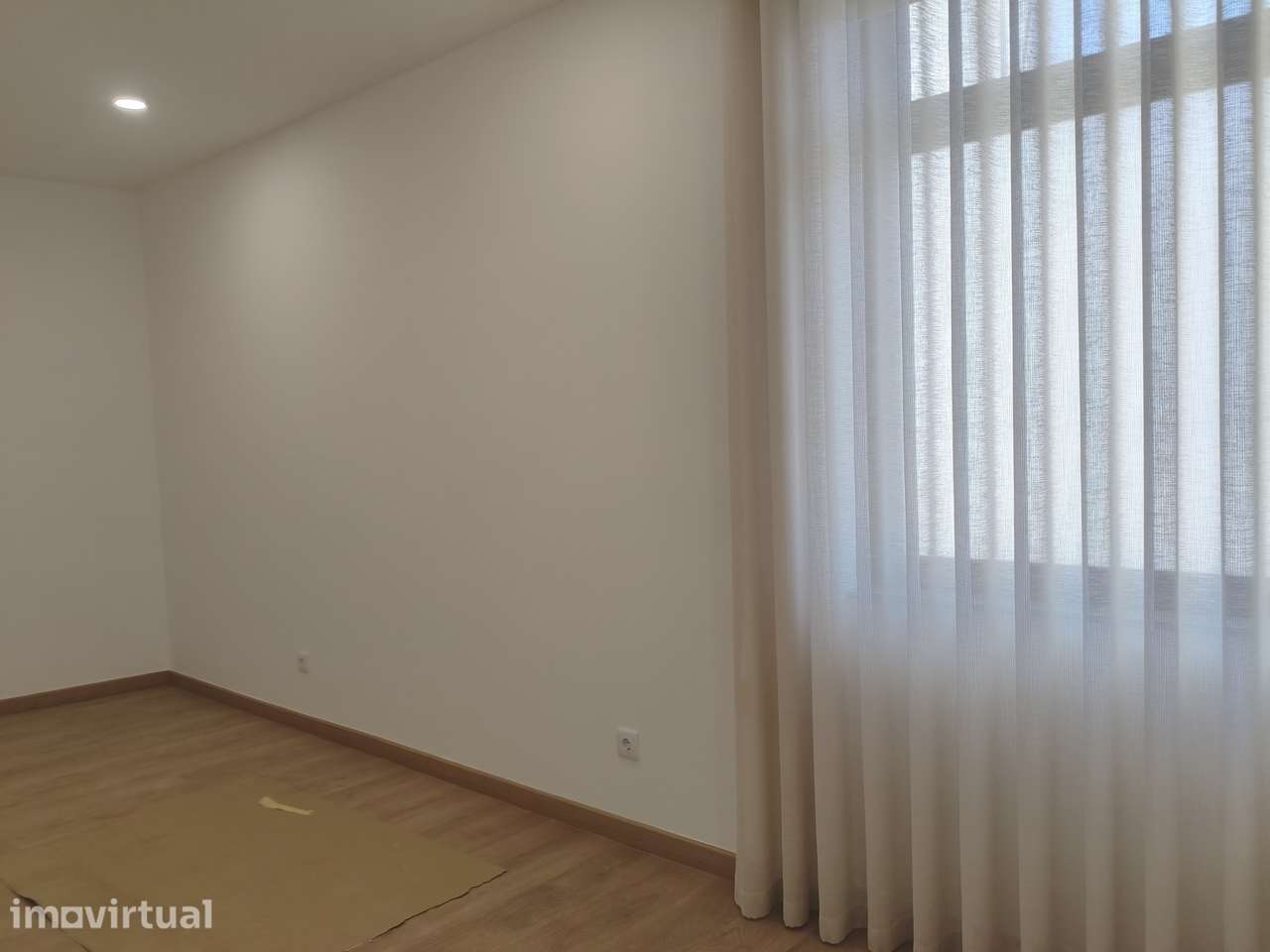 Apartamento T2 Remodelado - Grande imagem: 5/24