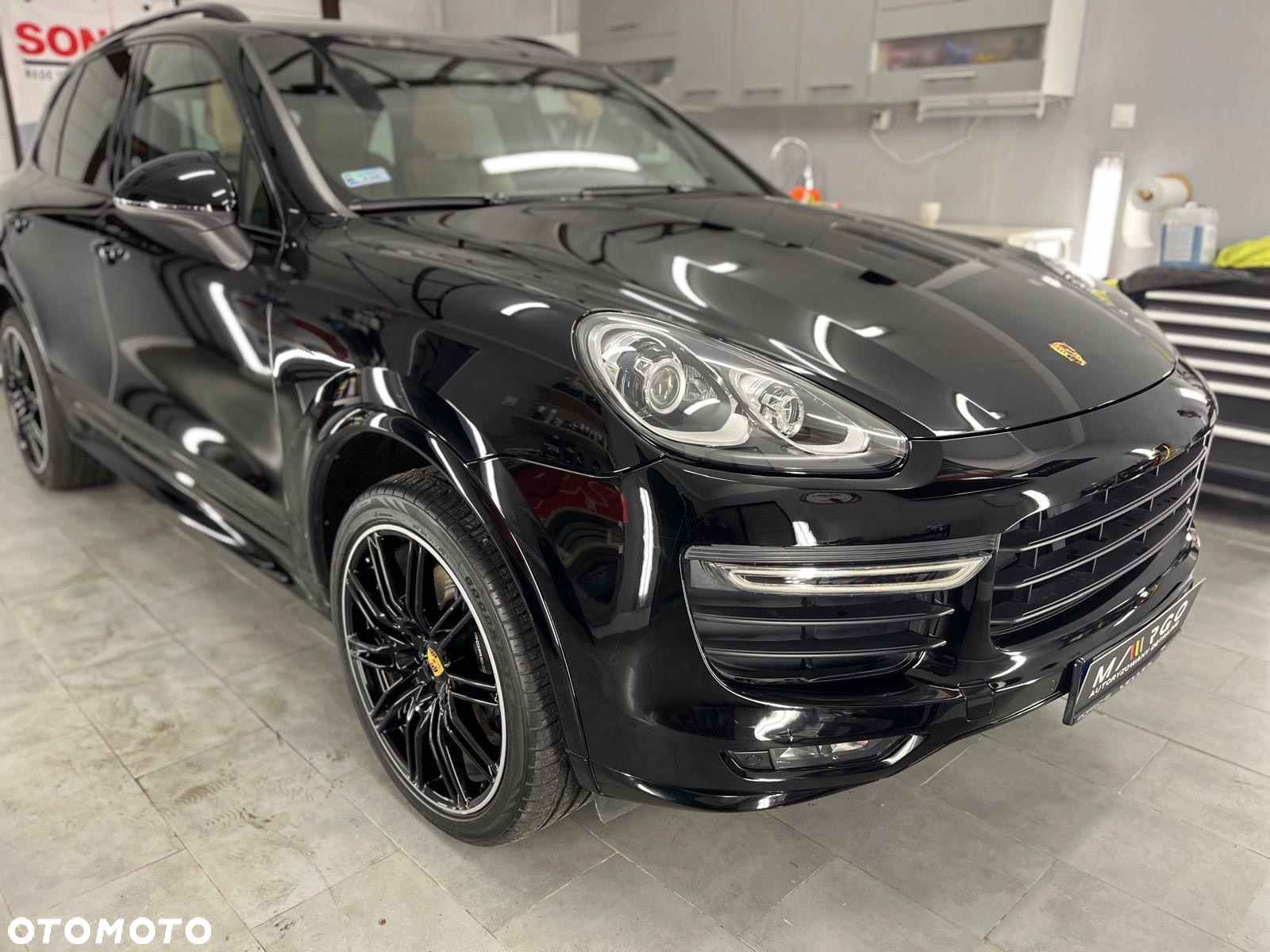 Porsche Cayenne - 3