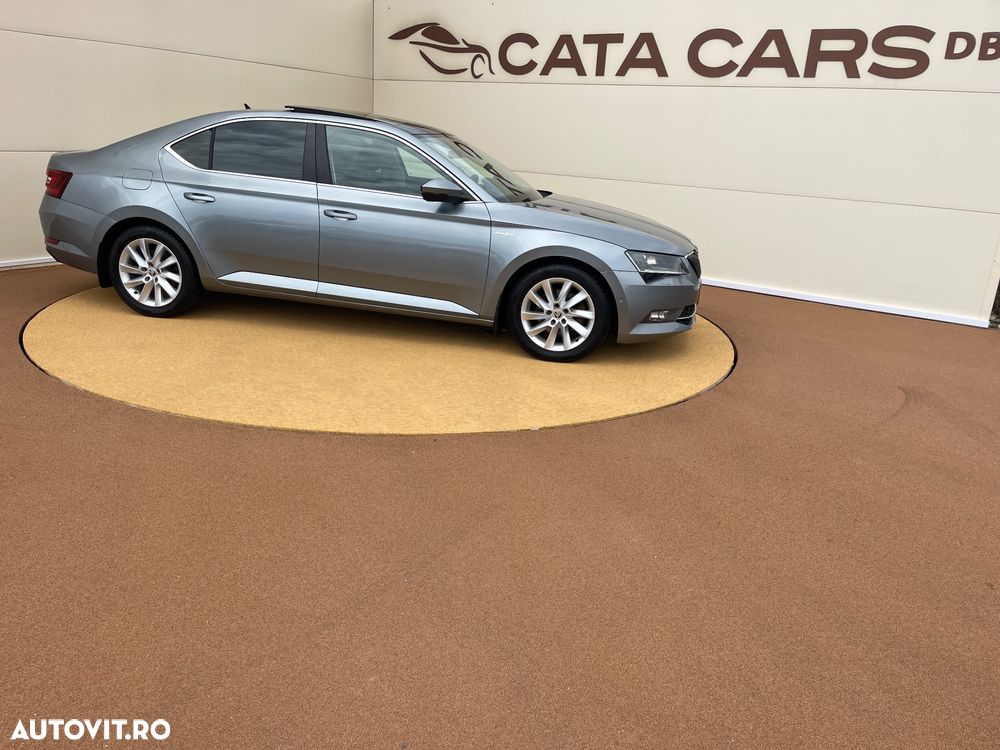 Skoda Superb 2.0 TDI 4X4 DSG Style - 17
