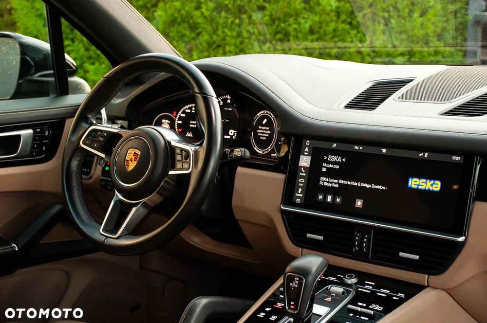 Porsche Cayenne - 29