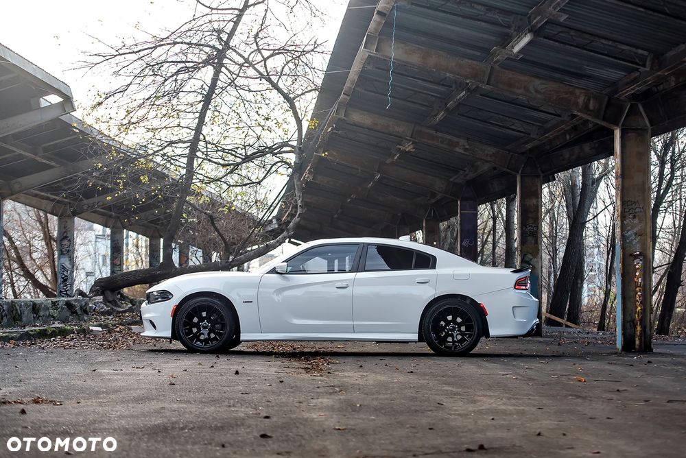 Dodge Charger 5.7 R/T - 5