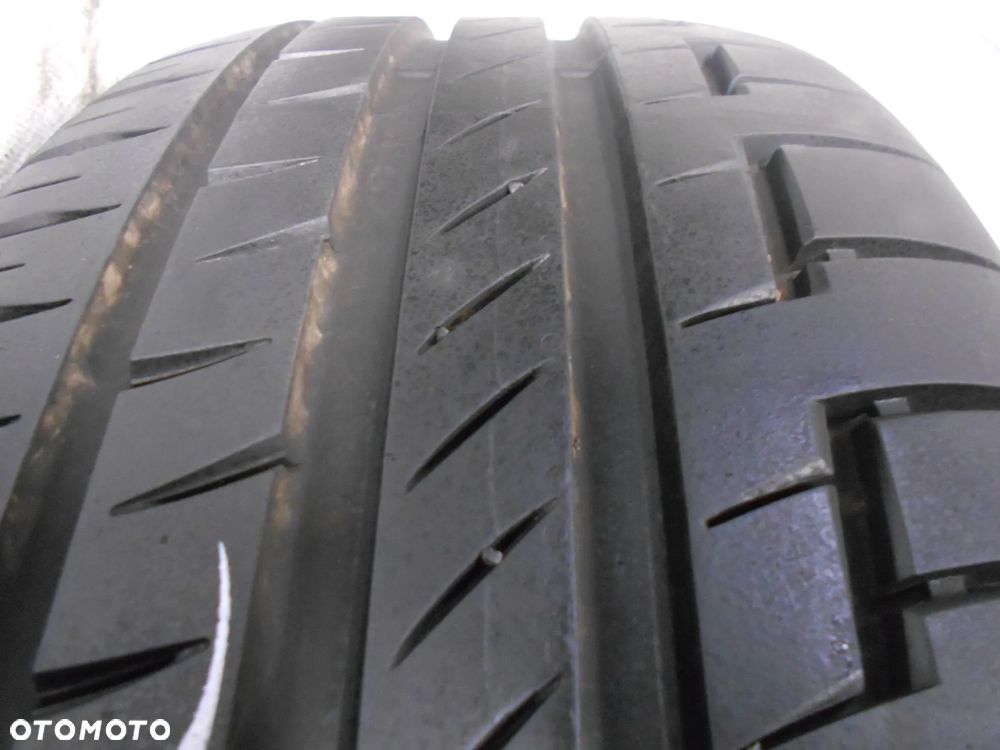 OPONA POJEDYNKA 215/55R17 CONTINENTAL PREMIUM CONTACT 6 DOT 2524 8MM - 2