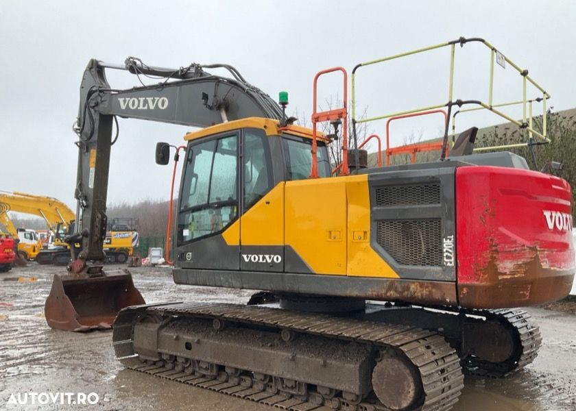 Volvo EC220EL Excavator - 2