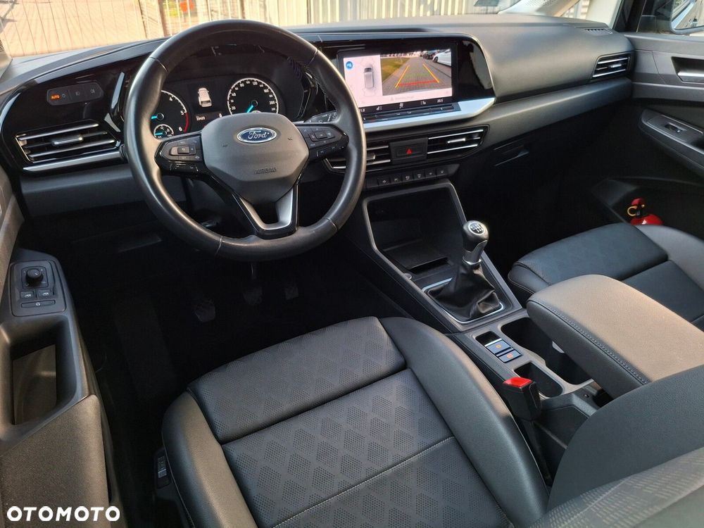 Ford Tourneo Connect - 13