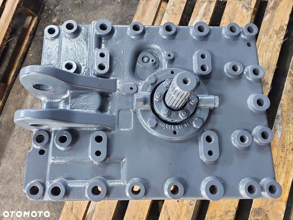 WOM TYŁ TYLNY 34152220030 MASSEY FERGUSON 8680 2011R - 4