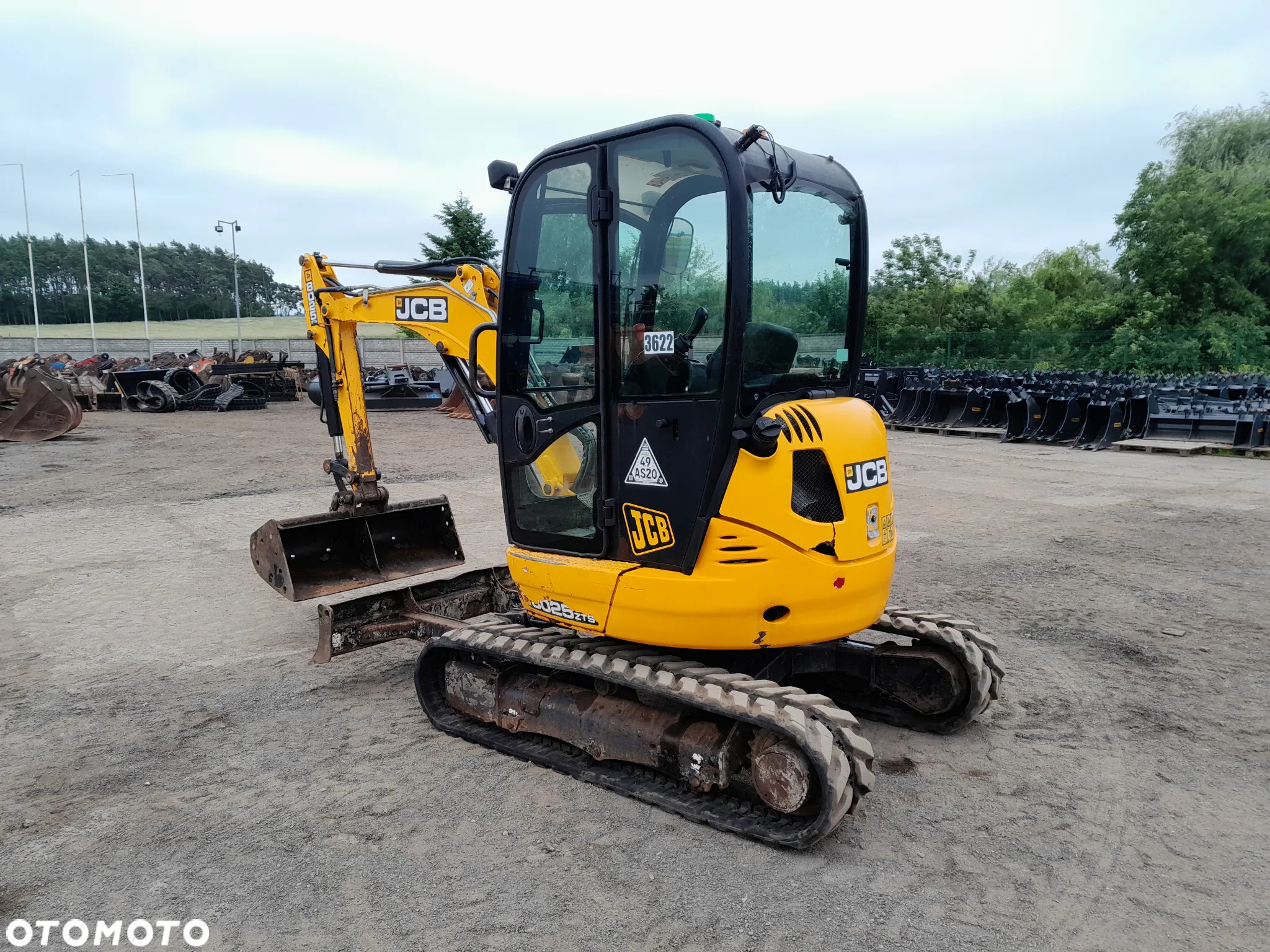 JCB 8025 - 5