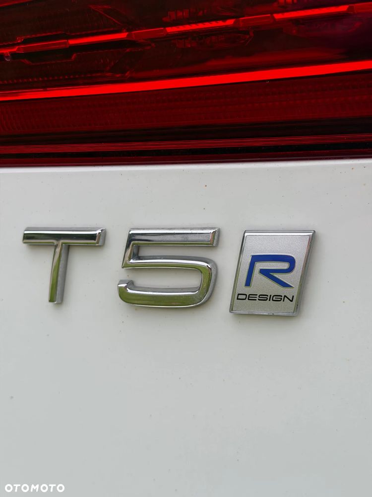 Volvo XC 60 T5 R-Design - 5