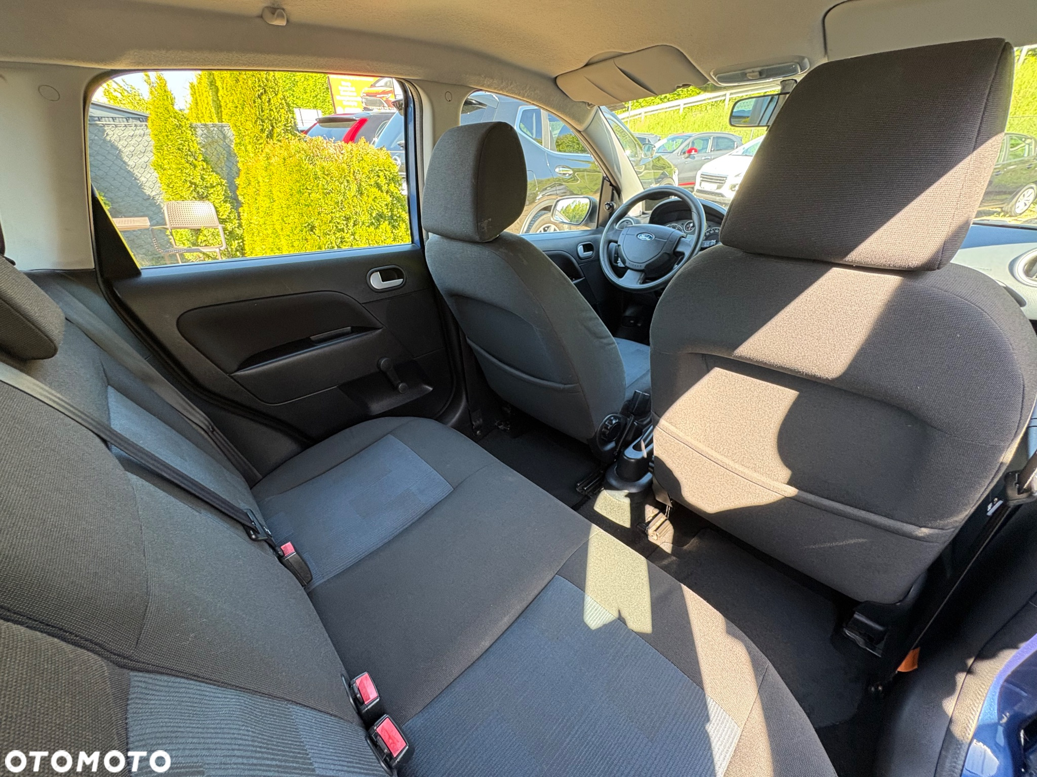 Ford Fiesta 1.4 Ambiente - 20