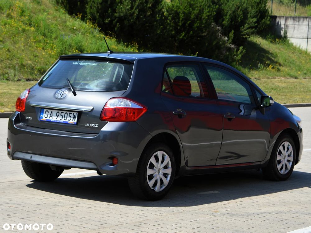 Toyota Auris 1.33 VVT-i Life Comfort - 2