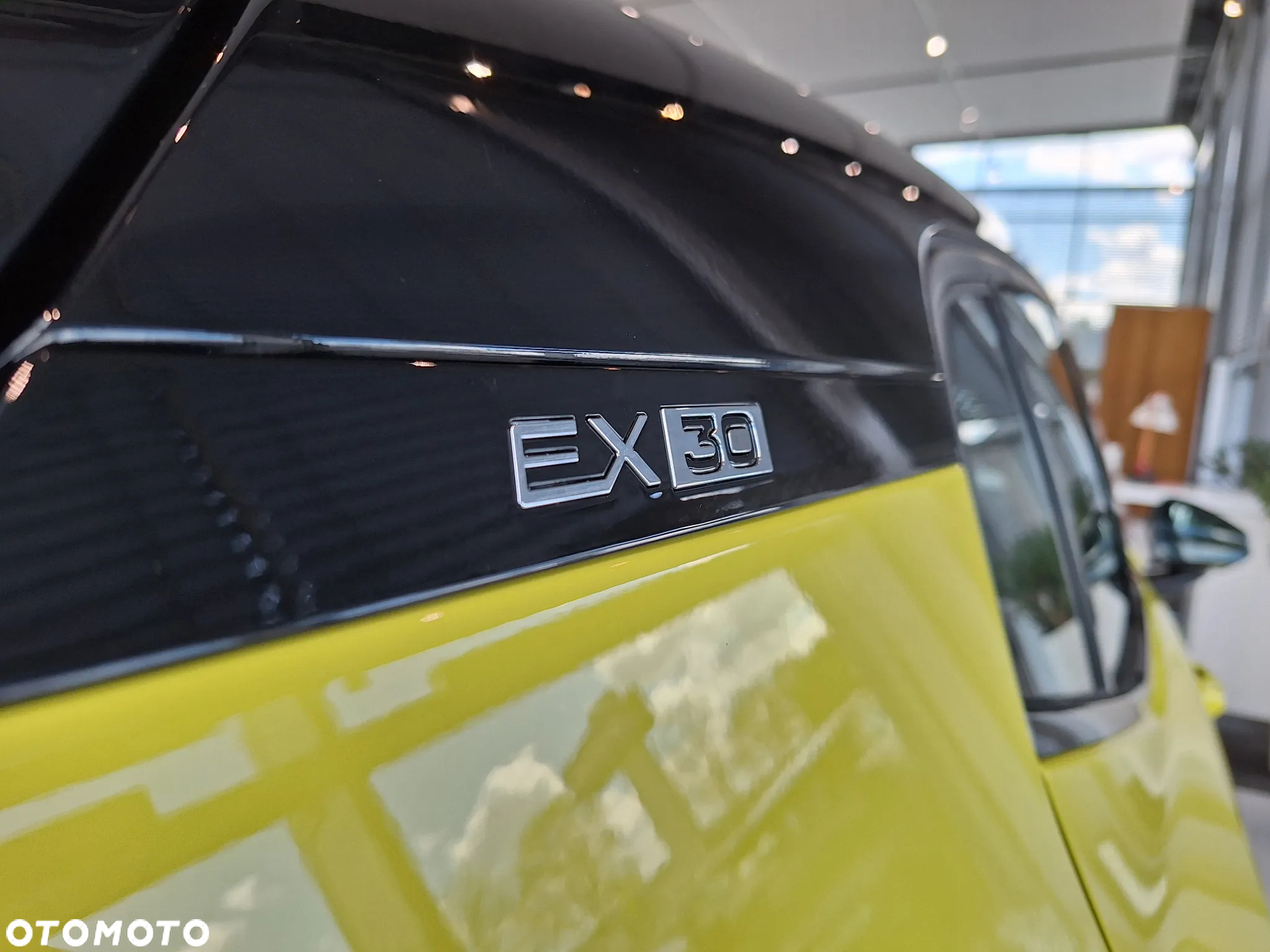 Volvo EX30 69kWh Single Motor Long Range Plus - 9