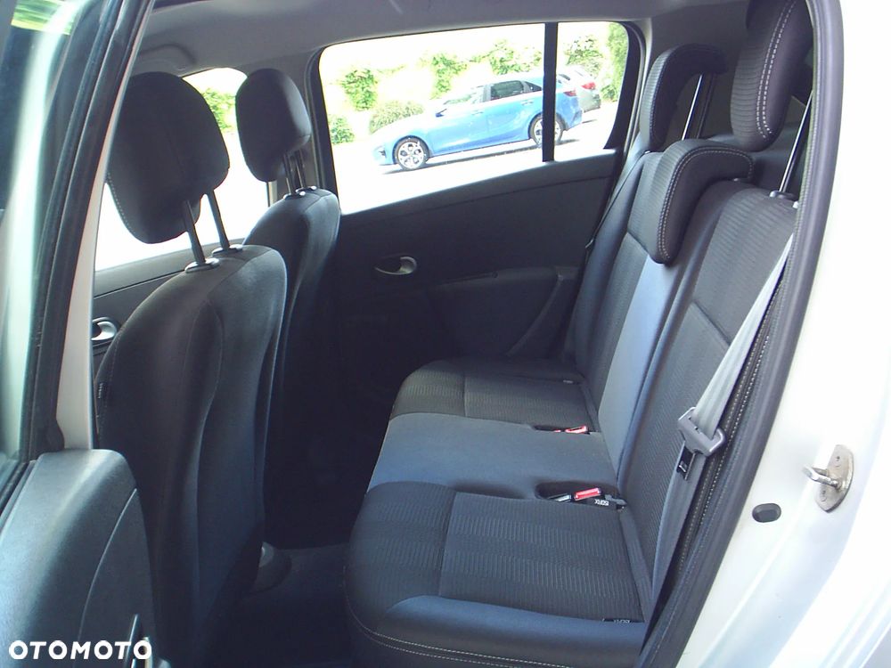 Renault Clio 1.2 16V 75 Dynamique - 11